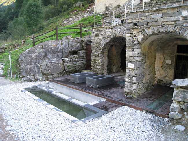 1024px Bagni di Craveggia 07