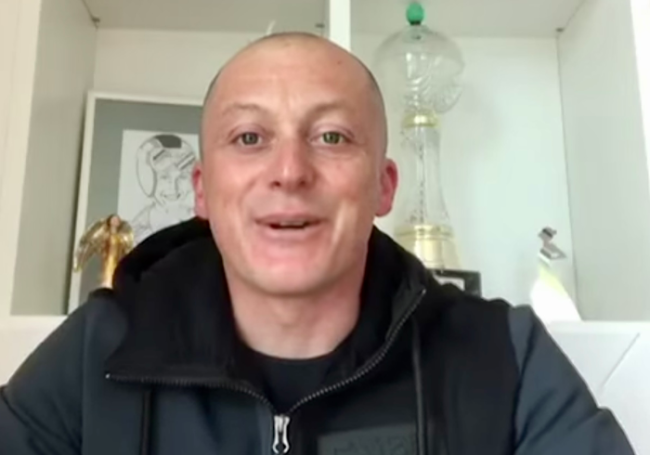 796566CF 4E5B 422A AC7D 2355A7238503