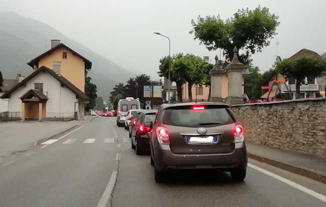 Coda auto Druogno domenica 20 06 2021