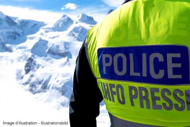 aaa2 image illustration police vs generique montagne01