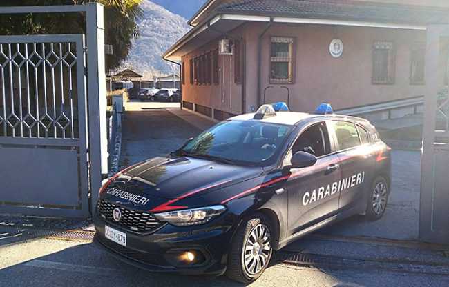 domo caserma auto