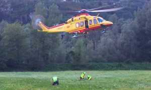 elicottero soccors 118 atterraggio prato