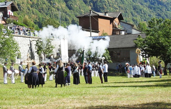 festa assunta milizia calasca covid 20