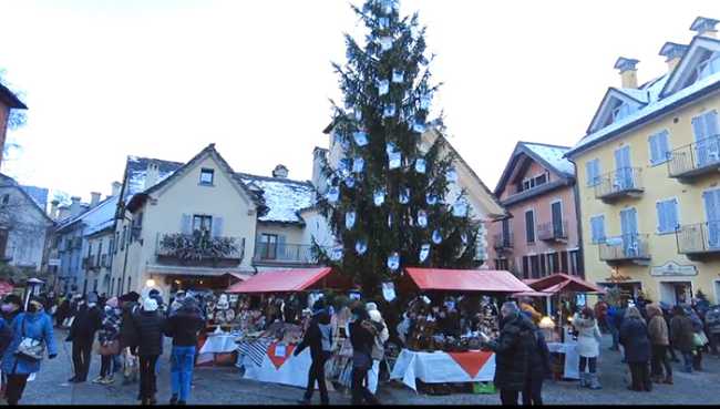 mercatino natale vigezzo 21 piazza