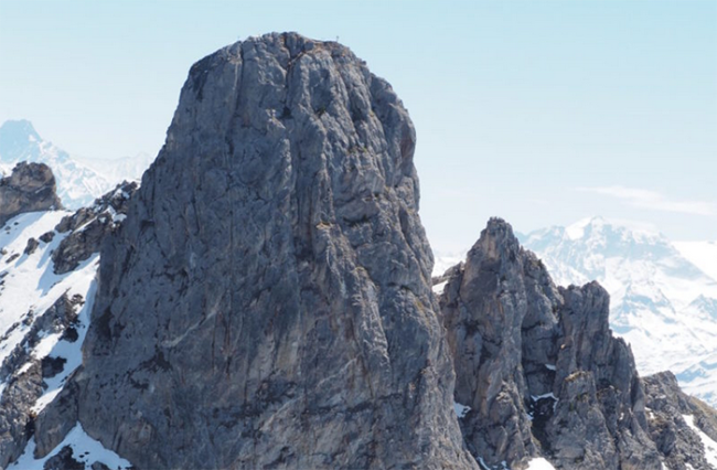 montagna tuta alare