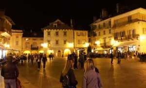 piazza mercato notte