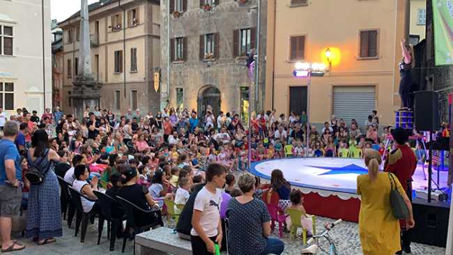 piazza chiossi giovedi luce 19
