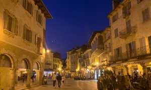 piazza mercato notte via briona