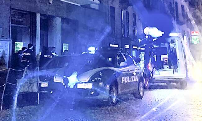 polizia ambulanza centro domo rissa 27 11 21
