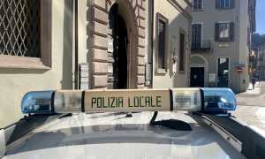 scritta auto sfondo comando