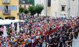 sfilata spazzacamini 16 gente