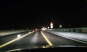 superstrada notte linea gialla