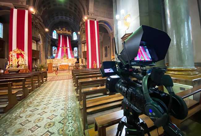 telecamera chiesa