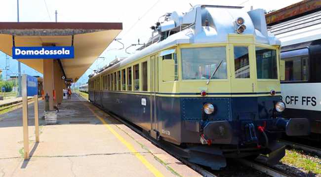 bls treno blu stazione domo