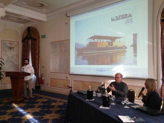 catamarano elettrico stresa