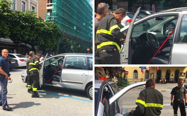 vigili fuoco auto stazione bambina