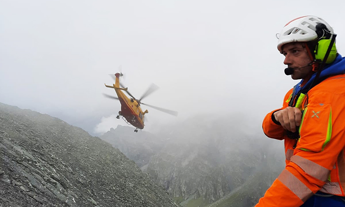 Cade in un dirupo in Val Grande, elitrasportato a Torino. Uno svizzero l'uomo precipitato in valle Antrona