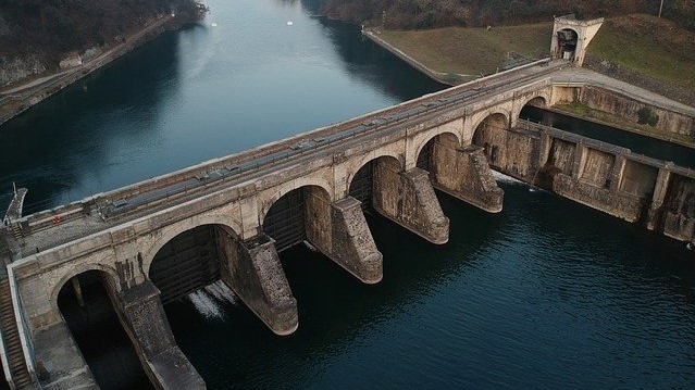 diga centrale idroelettrica