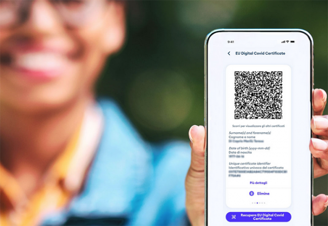 green pass donna telefono images articles vco ossola 2021 agosto thumb medium650 0