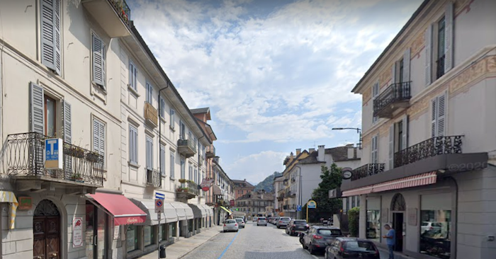 Sedici commercianti di via Binda e via Cadorna si dissociano dalla lettera al sindaco Pizzi sulla chiusura del sabato e il calo dei clienti