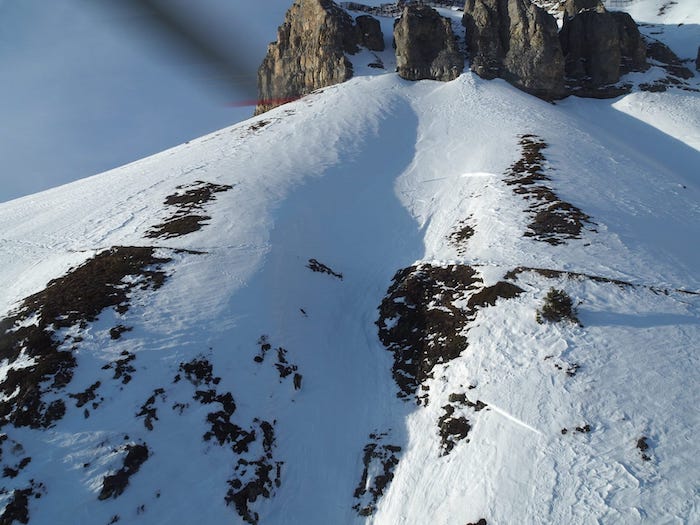 Vallese: travolti da una valanga, due morti 